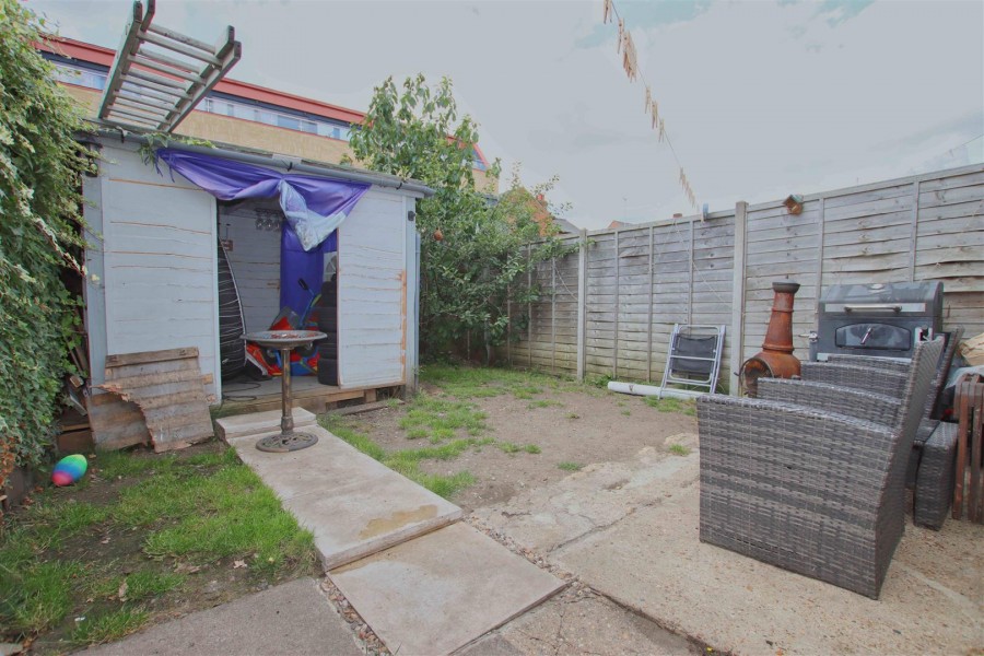 Images for Glenhaven Avenue, Borehamwood EAID:SIMMONSESTAPI BID:1