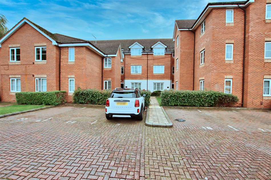 Images for Sommerville Court, Alconbury Close, Borehamwood EAID:SIMMONSESTAPI BID:1